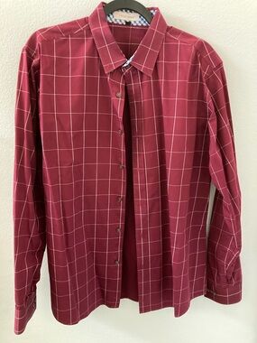 Men’s Windowpane Button-Down Dress Shirt in Burgundy size L
